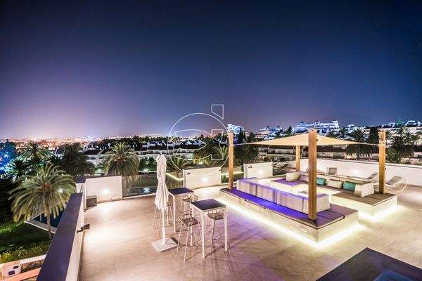 Villa in Nueva Andalucia