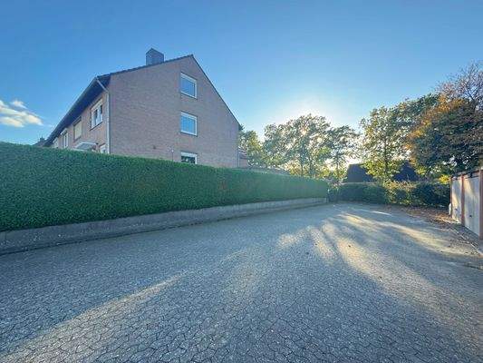 mit 2 Vollgeschossen und Dachgeschoss