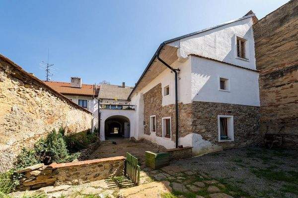 1746786278_gvdFuLP9z3