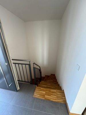 Treppe zum Untergeschoss