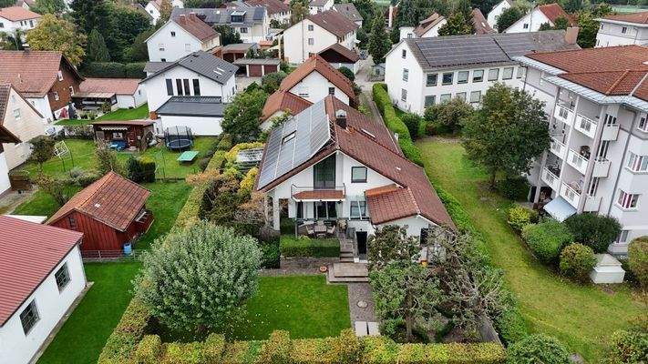 Buchloe-German-Deutschland-Haus-Verkauf-Neu-Nähe München-Oktoberfest-Stadtleben-Landschaft-Garten-Luxus