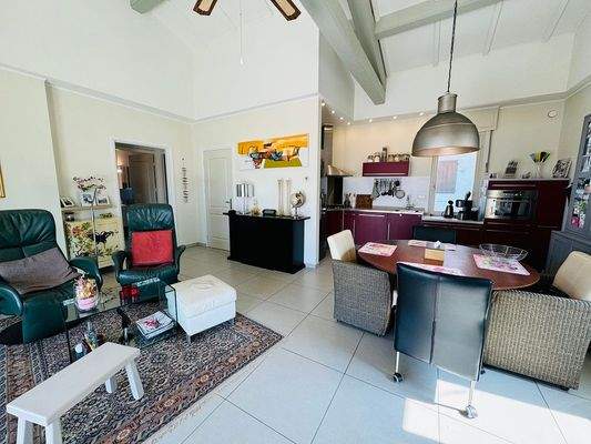 Soggiorno primo piano 1.2.JPG