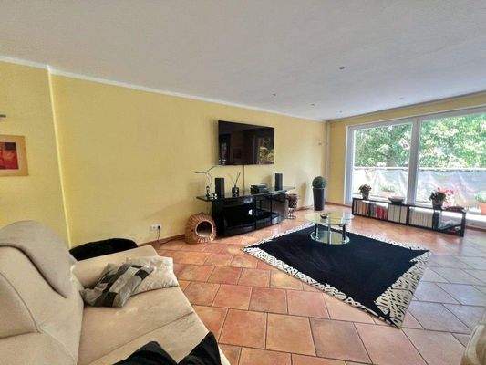 OG: Wohn-/Essbereich