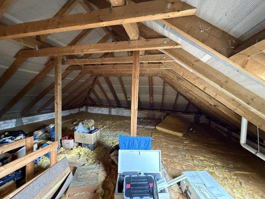 Dachboden (Ausbaureserve)