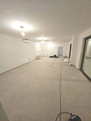 Bungalow mit Pool -Bezugsfertig