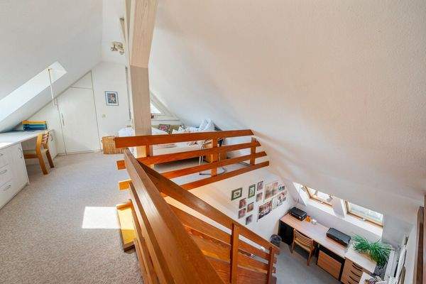 Schlafzimmer im ausgebauten Dachspitz    