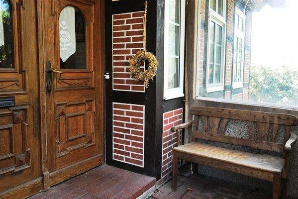 Windfang Haupteingang