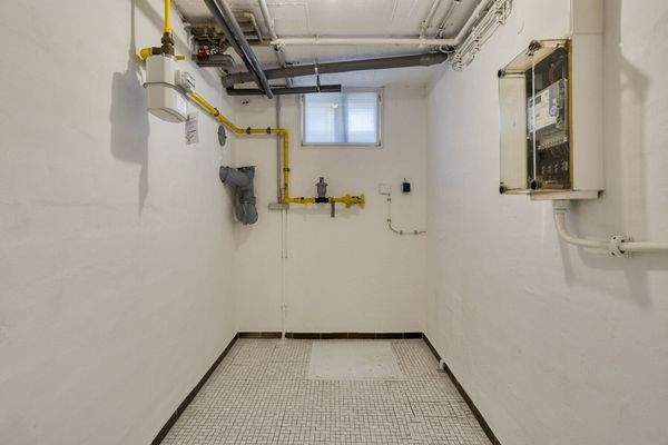 Hausanschluss Keller