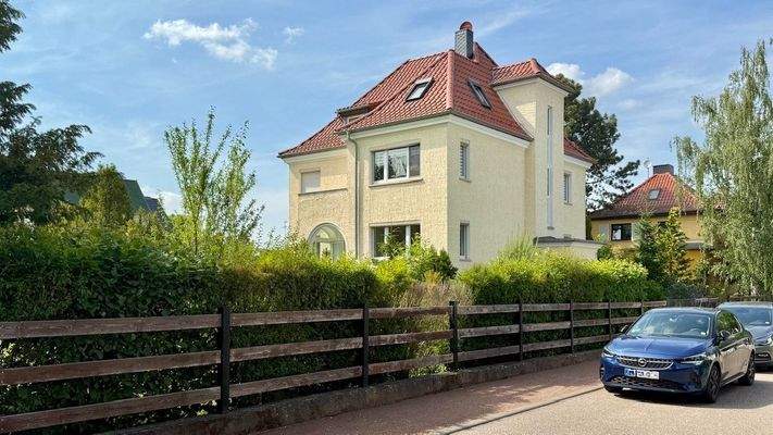 Imposanz im Straßenzug