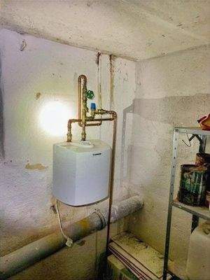 Keller Warmwasserboiler Küche