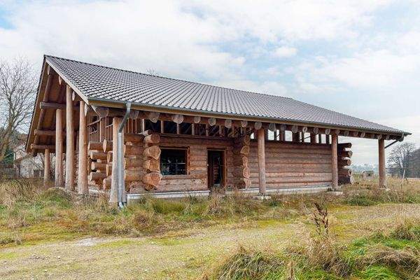 Wohngebäude Seitenansicht