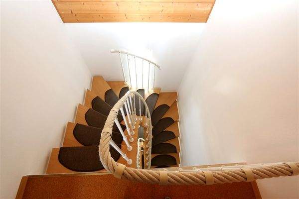 DG, Treppe.jpg