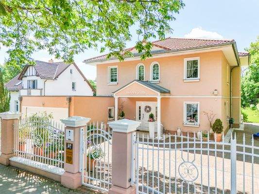 Hausansicht straßenseitig