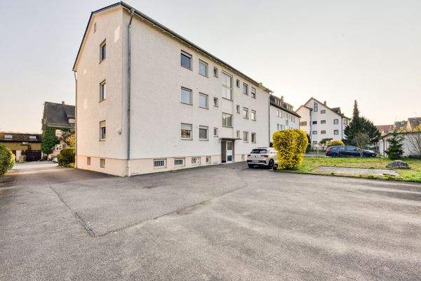 Haus u. Innenhof v. N-O