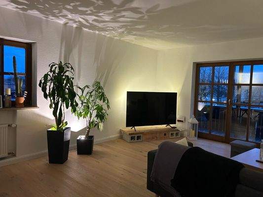 Wohnzimmer 1 mit 2. Balkon