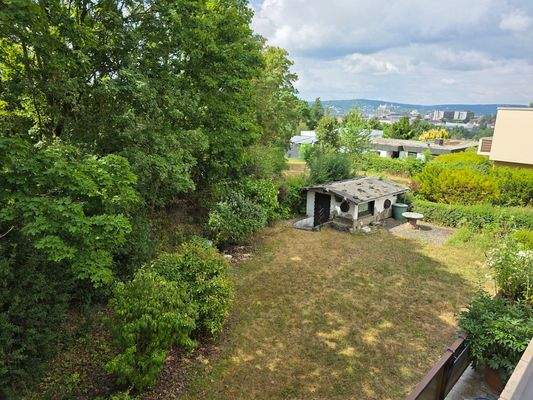 1. OG Balkonausblick in den Garten (1) #111600