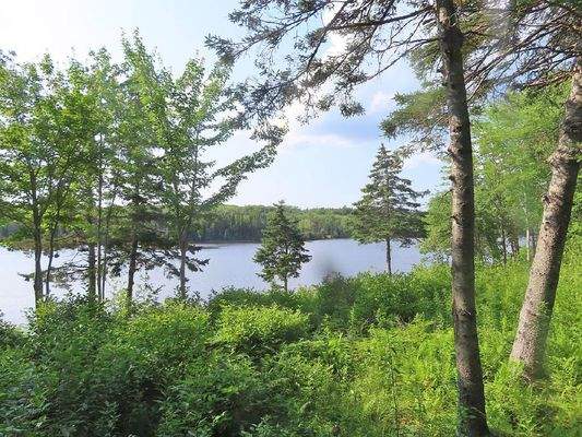Cape Breton - Wunderschönes Fluss-Ufergrundstück a