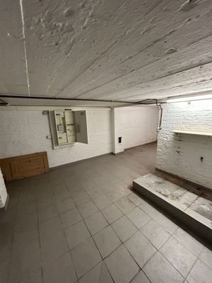 33 Keller.jpg