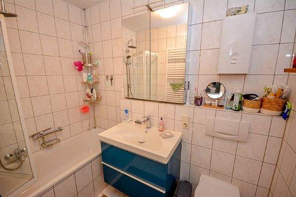 Wannebad untere Wohnung