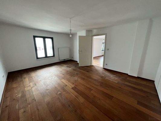 20220705_095924904_iOS