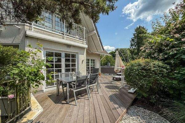 Terrasse Wohn- und Esszimmer