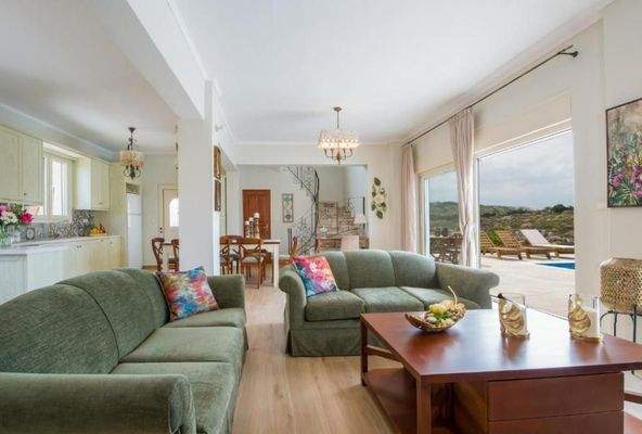 Kreta, Kokkino Chorio: Villa mit spektakulärem Blick auf das Meer und den Sonnenuntergang zu verkaufen