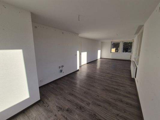 EG: Wohnen und Essen