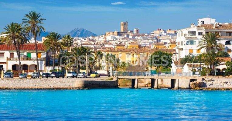 5-Bedroom Property with Stunning Sea Views in Javea Alicante