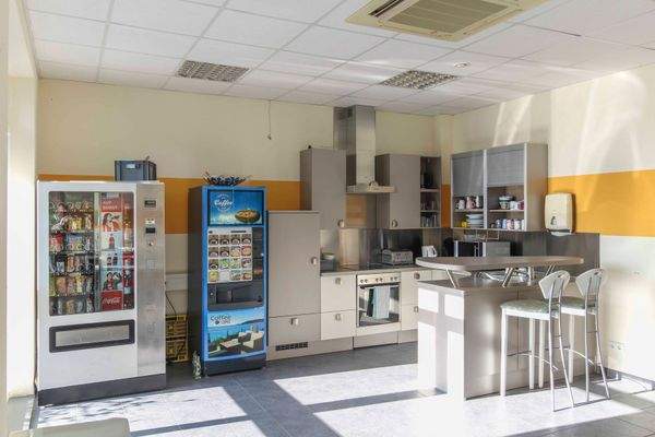 Pausenraum mit Küche