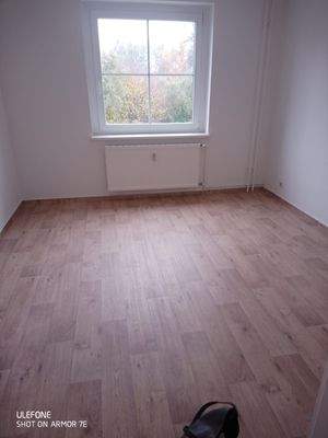 Schwentner 30 1. OG re Wohnraum.jpeg