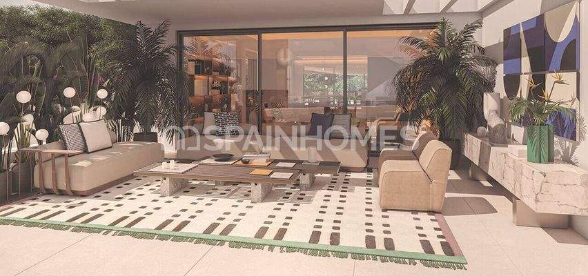 Well-Located Beachfront Villa for Sale in Marbella