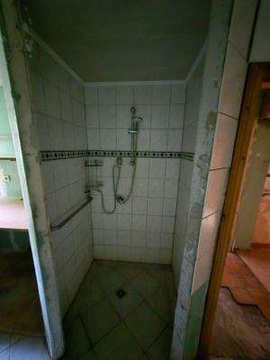 11 Bad 1. OG weitere Ansicht.jpg