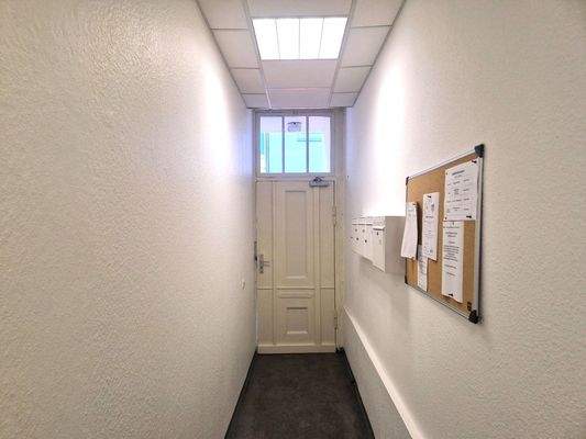 Flur zu den Wohneinheiten