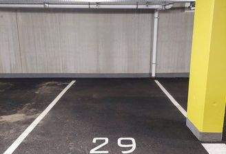 Tiefgaragenstellplatz