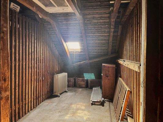 Gasofen im Flur und Dachkammer_2