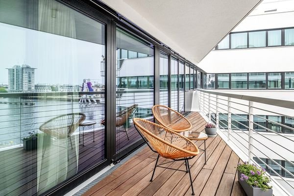 Terrasse mit Wasserblick