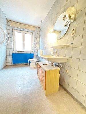 1. OG Badezimmer