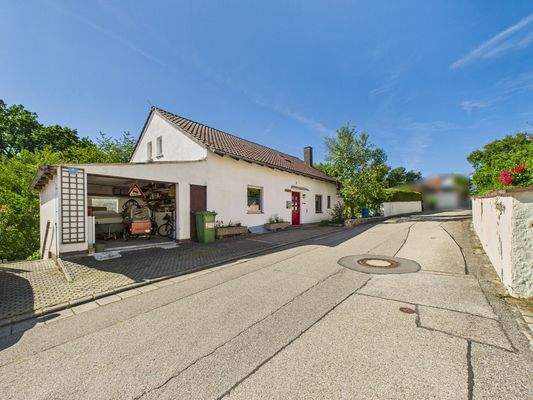 Außenansicht von der Straße