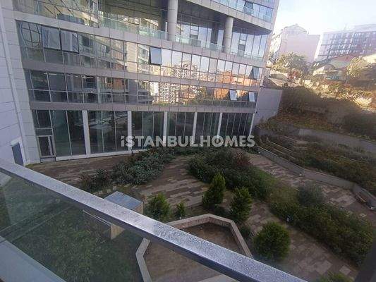 1-Bedroom Flat with Open-Plan Kitchen in DKY On Kağıthane