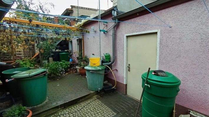 Zugang Nebengelass & Garage