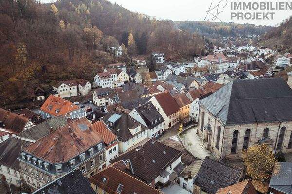 Marktplatz 42 und Kirchenring 8