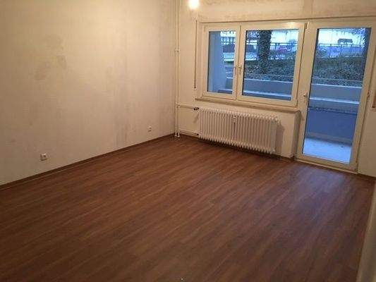 Alter Rückinger Weg 92a_Wohnzimmer unmöbliert