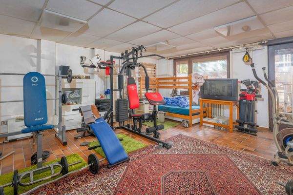 Fitnessraum im Keller 