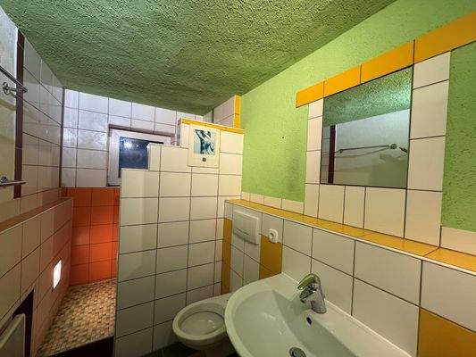 Badezimmer Untergeschoss