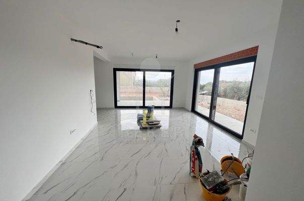 Hochwertig ausgestattete Villa