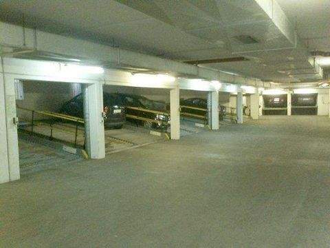 Nürnberg Garage, Nürnberg Stellplatz