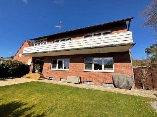 Hinterhaus/Zweifamilienhaus, Blick vom Garten