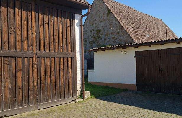 Innenhof und Scheune