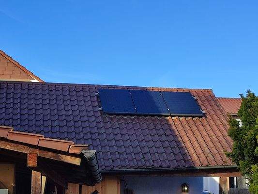 Solar auf Garagendach