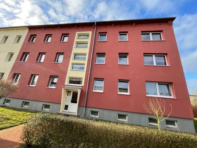 Drei-Raum-Wohnung in Satow bei Rostock neu zu vermieten.